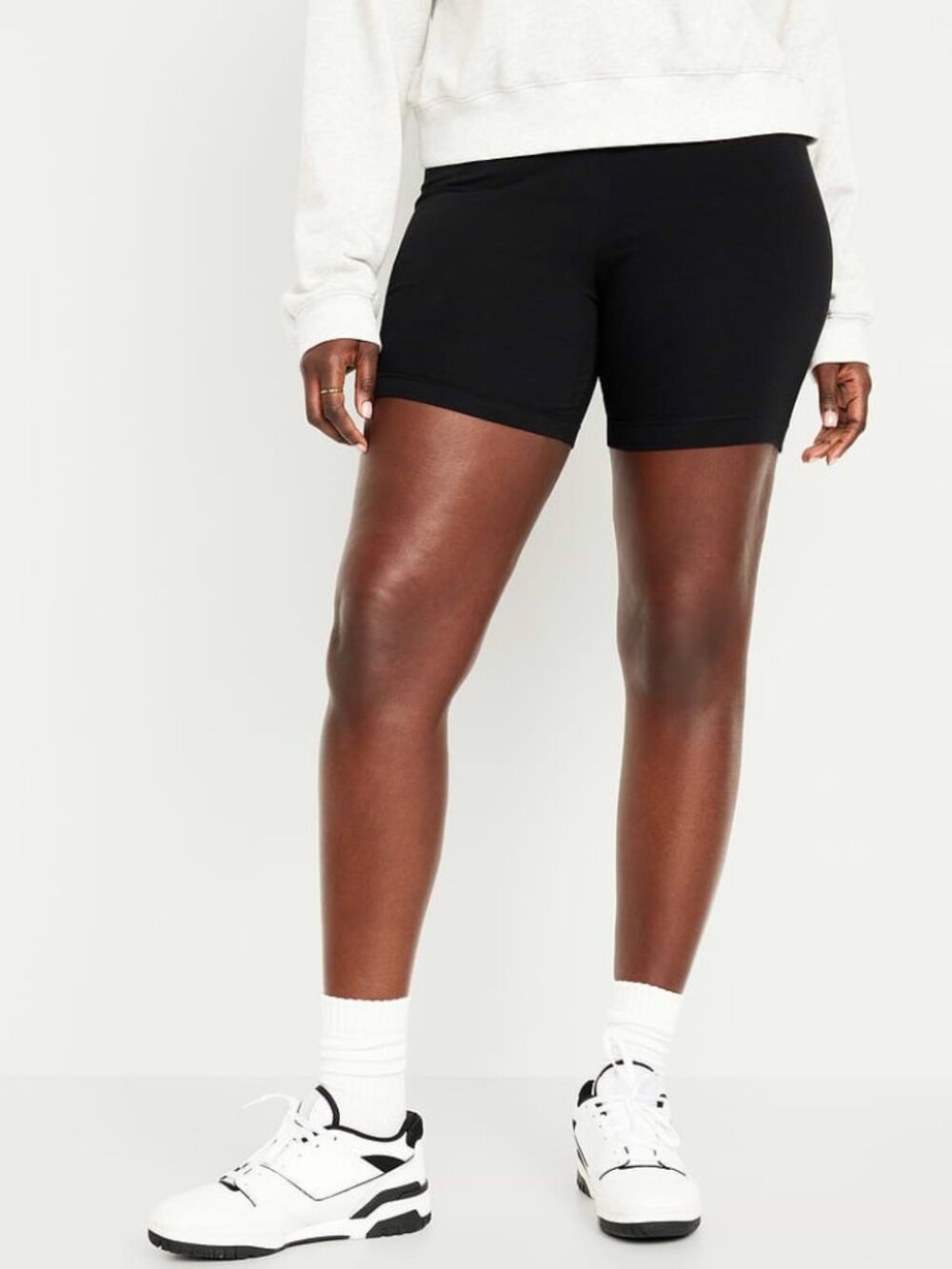 HIGH-RISE BIKE SHORT SIZE S BLACK 6 IN INSEAM NWT